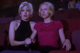 Still image from MULHOLLAND DRIVE