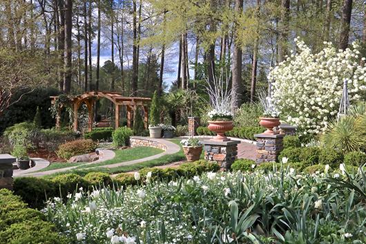 Enjoy the flowers of Duke Gardens on a tour. Enjoy the flowers of Duke Gardens on a tour.